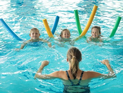 Familienhotel - Wellnessbereich - Schwimmkurs - Die Seitenalm