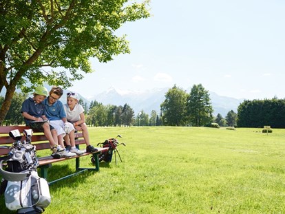 Familienhotel - Pongau - Sehr gute Golfakademie im Hotel Gut Weissenhof in Radstadt mit Kursen für Anfänger und Fortgeschrittene sowie Kindergolfkurse. - Hotel Gut Weissenhof ****S