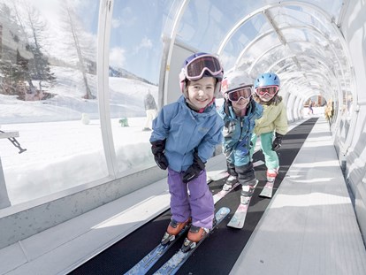 Familienhotel - Braunwald - Malbipark Malbun - für alle Skianfänger, kostenlos zugänglich nur 2 Minuten auf den Skiern oder mit der Rodel vom Hotel - Gorfion Familotel Liechtenstein