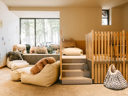 Familienhotel - Preisniveau: exklusiv - Moderne und helle Kinderbetreuungsräumlichkeiten - Familotel Landhaus Averbeck