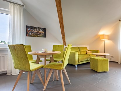 Familienhotel - Wellnessbereich - Appartment im Gästehaus Niggemanswiese - Familotel Ottonenhof - Die Ferienhofanlage im Sauerland