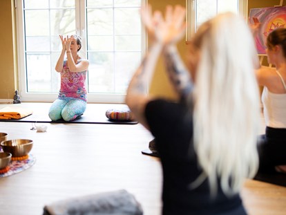 Familienhotel - Wellnessbereich - Yoga für Einsteiger und Fortgeschrittene - Familienhotel Ebbinghof