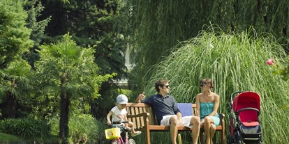 Familienhotel - Gardasee - Familie im Park - Du Lac et Du Parc Grand Resort