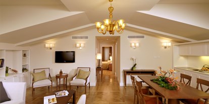 Familienhotel - Gardasee - Sitzbereich in der Suite - Du Lac et Du Parc Grand Resort