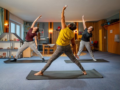 Familienhotel - Wellnessbereich - Yoga - offen für neues
 - Familotel Mein Krug