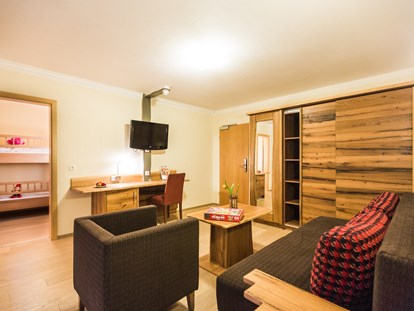 Familienhotel - Preisniveau: gehoben - Wohnzimmer im Maxi-Appartment - Familotel Landhaus zur Ohe