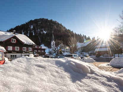 Familienhotel - Kletterwand - Du - Familotel Krone im Winter - Familotel Spa & Familien-Resort Krone