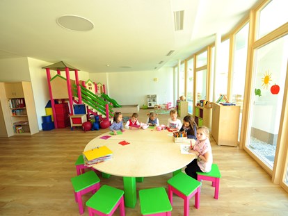 Familienhotel - Familotel - Indoor-Spielbereich - Alpenhotel Kindl