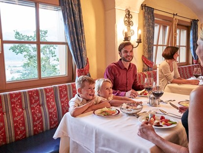 Familienhotel - Pinzgau - im Restaurant - Familotel amiamo