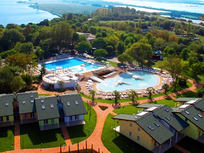 Familienhotel - Umgebungsschwerpunkt: Strand - Italien - Residenz Oasi und Poolbereich - Club Village & Hotel Spiaggia Romea
