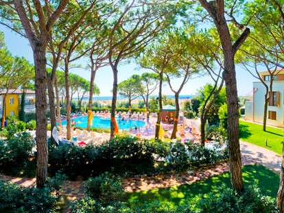 Familienhotel - Umgebungsschwerpunkt: Strand - Italien - Ihr Urlaub wird in einem 8000 mq Areal direkt am Meer Stattfinden, mit vielen Relax Zonen, und natürlich auf viel Platz zum Spielen und Austoben von ihren Kindern ☺ - PARK HOTEL PINETA - Family Relax Resort