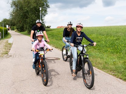 Familienhotel - Bayerischer Wald - gut ausgebautes Fahrradnetz direkt ab Hotel möglich. - Familotel Der Böhmerwald