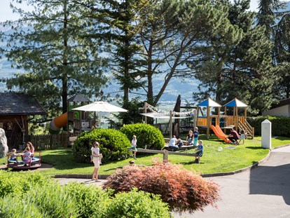 Familienhotel - Meran und Umgebung - Abenteuer-Spielplatz mit Kleinkind-Bereich  - DAS GRAFENSTEIN Familienresidence & Suiten