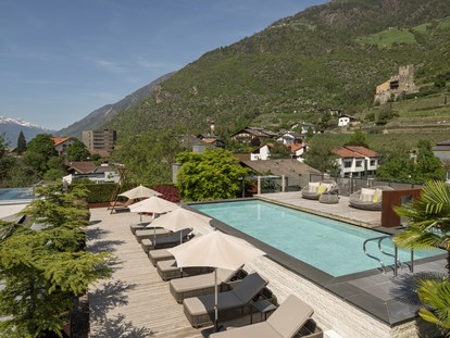 Familienhotel - Meran und Umgebung - Sky-Spa mit 360° Panoramablick auf die Südtiroler Bergwelt - Feldhof DolceVita Resort