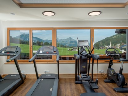 Familienhotel - Kitzbüheler Alpen - Panorama-Fitnessraum - Naturhotel Kitzspitz
