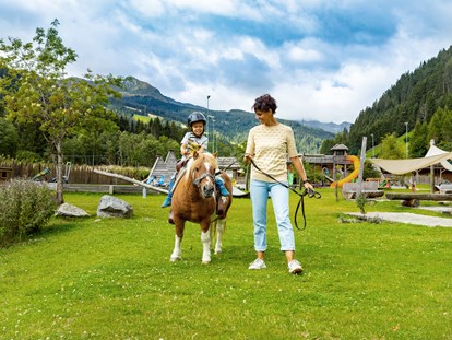 Familienhotel - Naturns bei Meran - Family & Wellness Resort Alphotel Tyrol