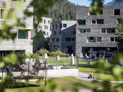 Familienhotel - Braunwald - rocksresort im Sommer - rocksresort