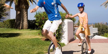 Familienhotel - Spanien - Viel Spaß bei unserer Einrad- und Akrobatikschule! - ROBINSON Club Esquinzo Playa