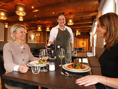 Familienhotel - Wellnessbereich - Familienfreundliches Restaurant - MONDI Resort Oberstaufen