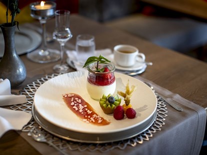 Familienhotel - Preisniveau: moderat - Dessert im Rahmen der 3/4-Pension - Hotel Felsenhof