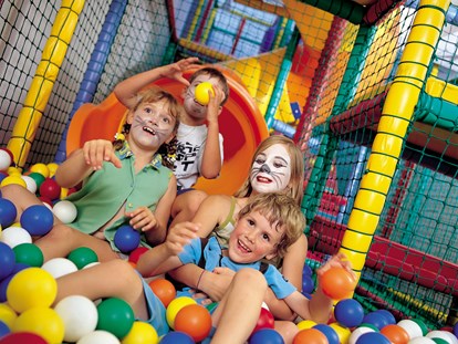 Familienhotel - Wellnessbereich - Soft Play Anlage - Kinderhotel "Alpenresidenz Ballunspitze"