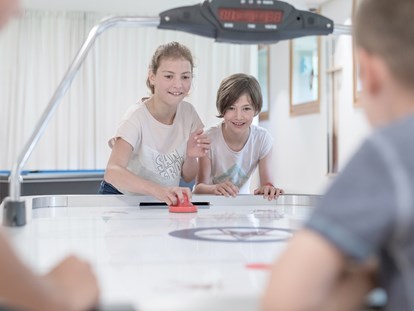 Familienhotel - Wellnessbereich - Raum für Maxis - Gorfion Familotel Liechtenstein
