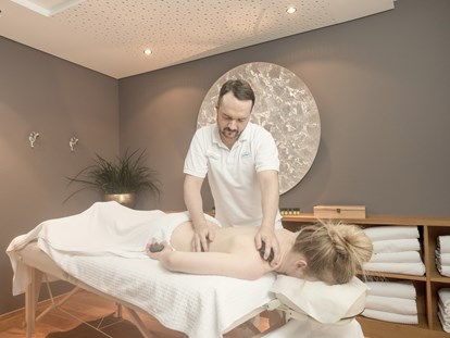Familienhotel - Ladestation Elektroauto - Massagen vom hauseigenen Masseur - Gorfion Familotel Liechtenstein