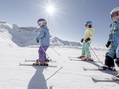 Familienhotel - Ponyreiten - Skiparadies Malbun - Gorfion Familotel Liechtenstein