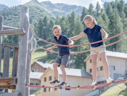Familienhotel - Skilift - Bei uns wird den ganzen Tag gespielt. Wir bieten täglich Kinderbetreuung von 9.00 Uhr morgens bis 20.30 Uhr abends - Gorfion Familotel Liechtenstein