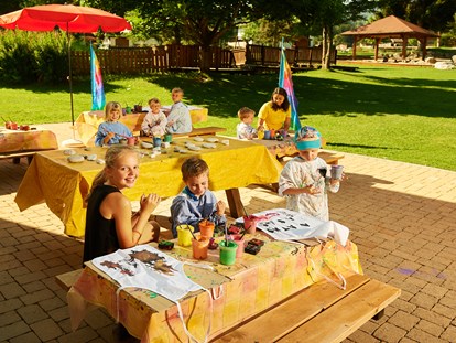 Familienhotel - Umgebungsschwerpunkt: Therme - Familienbasteltag bei Sonnberg - Sonnberg Ferienanlage