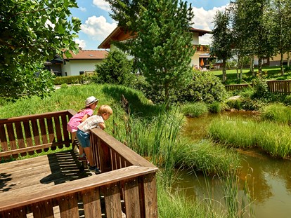Familienhotel - Wellnessbereich - Ferienanlage im Sommer - Sonnberg Ferienanlage