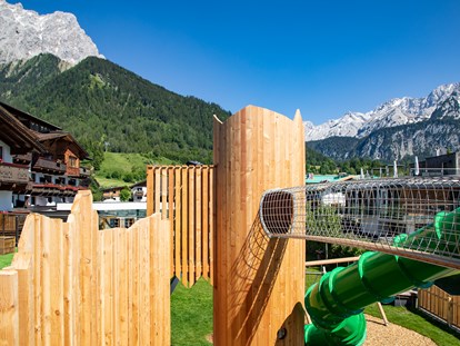 Familienhotel - Wellnessbereich - Tirolerhof Familotel Zugspitze