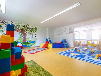 Familienhotel - Umgebungsschwerpunkt: Fluss - Kinderspielzimmer - Hotel Am Bühl