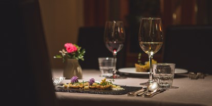 Familienhotel - Obertilliach - Abendessen - 5 Gänge Wahlmenü mit Salat- und Käsebuffet - Dolomit Family Resort Alpenhof