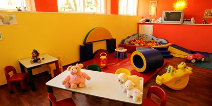 Familienhotel - Umgebungsschwerpunkt: Strand - Italien - Kinder Spielraum Hotel Villa Ida - Hotel Villa Ida