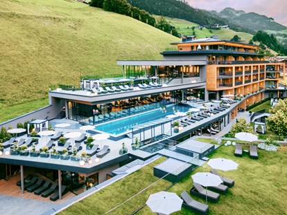 Familienhotel - Pools: Außenpool nicht beheizt - DAS EDELWEISS Salzburg Mountain Resort