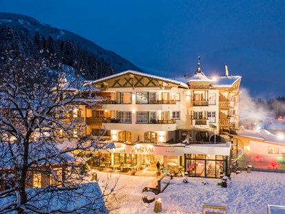Familienhotel - Wellnessbereich - Urlaub direkt an der Skipiste - Alpin Family Resort Seetal