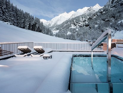 Familienhotel - Naturns bei Meran - Die Dachterrasse im Winter - Feuerstein Nature Family Resort