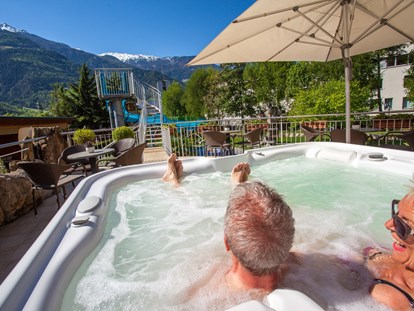 Familienhotel - Naturns bei Meran - Whirlpool Lounge - Familien-Wellness Residence Tyrol