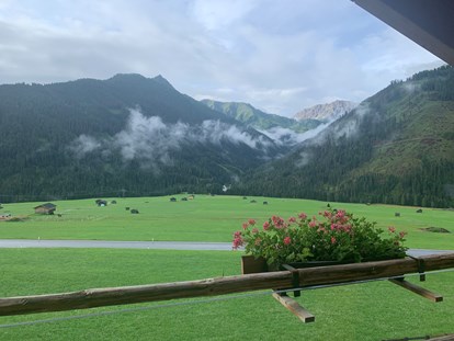 Familienhotel - Ausritte mit Pferden - Almfamilyhotel Scherer****s - Familotel Osttirol