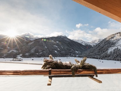 Familienhotel - Wasserrutsche - Unsere Aussicht von den Balkonen unserer Familiensuiten - Almfamilyhotel Scherer****s - Familotel Osttirol