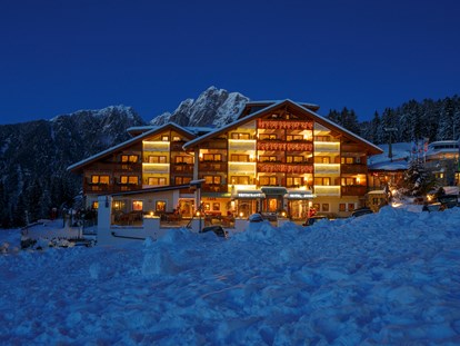 Familienhotel - Naturns bei Meran - Winterromantik direkt an der Umlaufbahn Meran 2000 - Wohlfühlhotel Falzeben