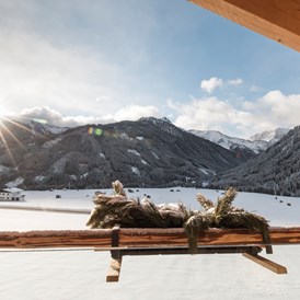 Kinderhotel: Unsere Aussicht von den Balkonen unserer Familiensuiten - Almfamilyhotel Scherer****s - Familotel Osttirol