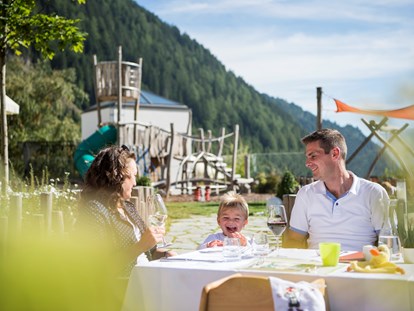 Familienhotel - Trentino-Südtirol - Spielscheune - Familienhotel Huber