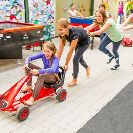Kinderhotel: Indoor-Spielland - Gut Landegge Familotel Emsland