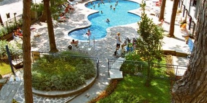 Familienhotel - Ravenna - Traumhaft schöne Pool- und Gartenanlage - Hotel La Meridiana