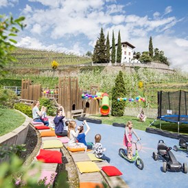 Kinderhotel: 3.500m² Abenteuer-Spielplatz für Spiel und Spaß  - DAS GRAFENSTEIN Familienresidence & Suiten